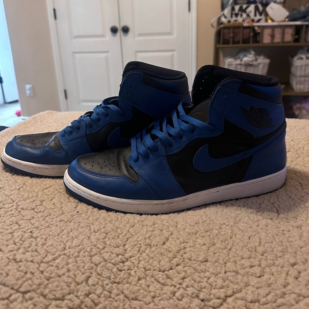 Air Jordan 1 Retro High OG 'Royal' 2017